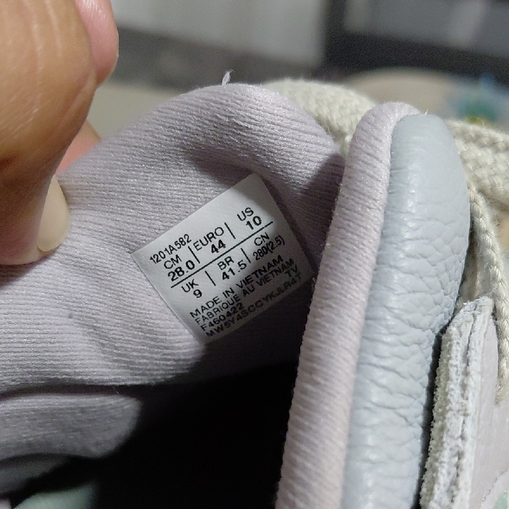 ASICS Gel-Lyte III OG in Light Sage and Slate Grey - Picture 10 of 16